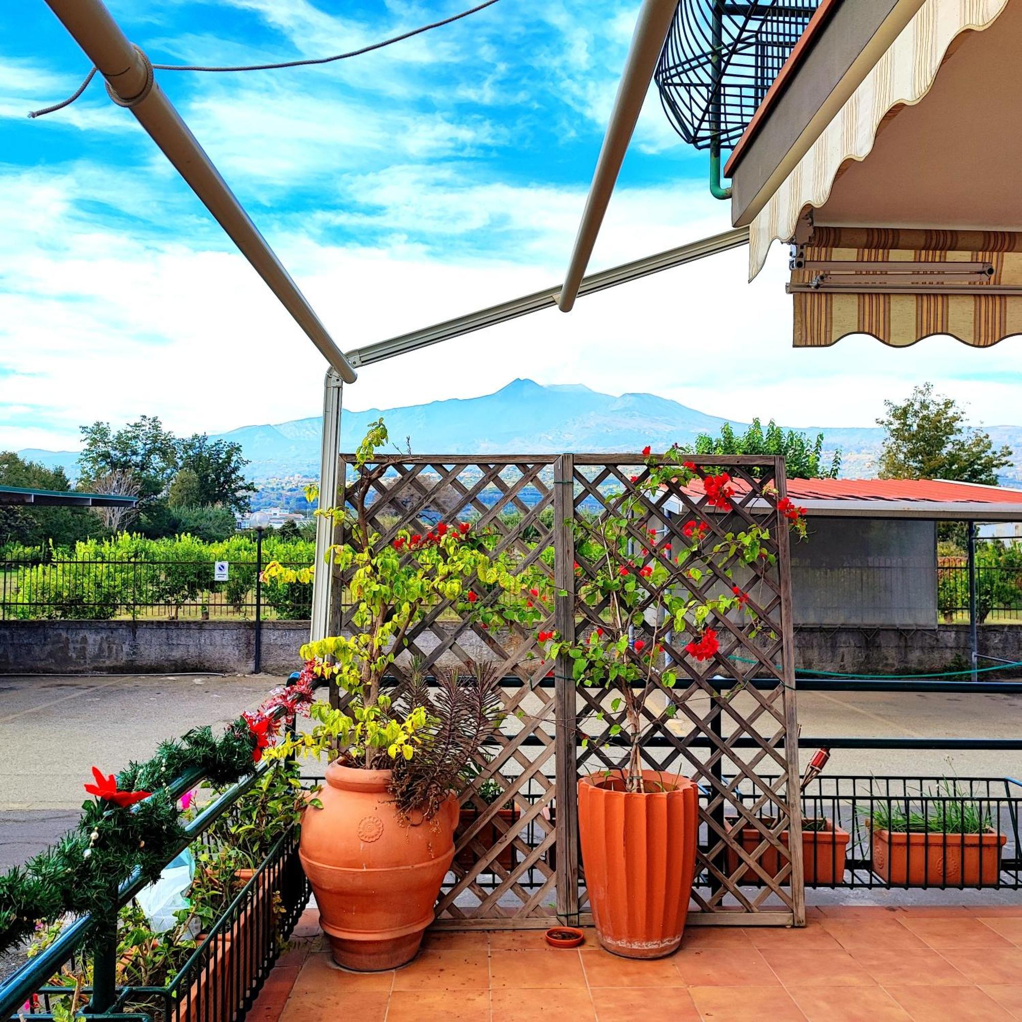 Sea Garden, Fronte Mare Con Piscina Apartment Mascali Ngoại thất bức ảnh